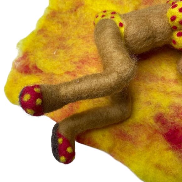 Lorraine Cathey Doll Hand Made Wool Felt Old Lady Yellow Polka Dot Bikini Towel - Picture 6 of 10